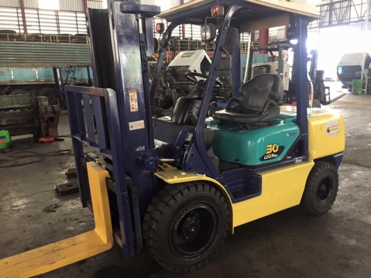 Forklifts Komatsu FD30 3ตัน ดีเซล สไลด์ชิฟ รถพึ่งเข้าจากญี่ปุ่นพร้อมเก็บสีเปลี่ยนยางตันใหม่4เส้น