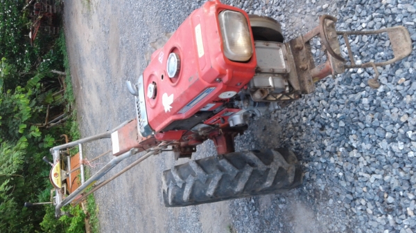 รถไถนาเดินตาม