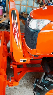 KUBOTA  L 4708 SP (4WD)  2 เพลา   สภาพใหม่สวยๆ   ชั่วโมงใช้   งานน้อย  สีเดิมทั้งคัน  พร้อมชุดใบมีดดันหน้า  และโรตารี่