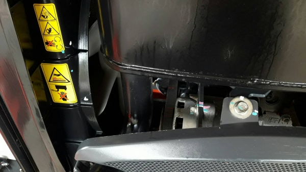 KUBOTA  L 4708 SP (4WD)  2 เพลา   สภาพใหม่สวยๆ   ชั่วโมงใช้   งานน้อย  สีเดิมทั้งคัน  พร้อมชุดใบมีดดันหน้า  และโรตารี่