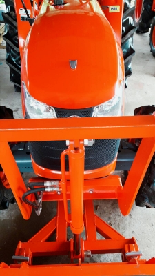 KUBOTA  L 4708 SP (4WD)  2 เพลา   สภาพใหม่สวยๆ   ชั่วโมงใช้   งานน้อย  สีเดิมทั้งคัน  พร้อมชุดใบมีดดันหน้า  และโรตารี่