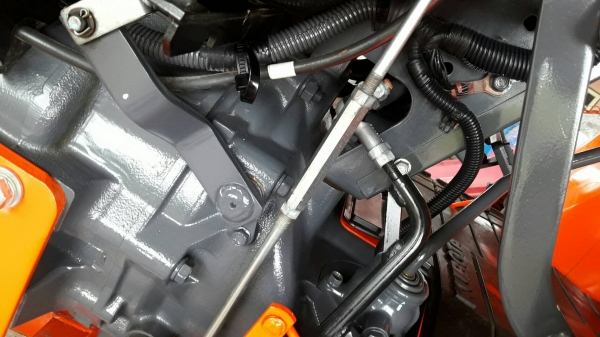 KUBOTA  L 4708 SP (4WD)  2 เพลา   สภาพใหม่สวยๆ   ชั่วโมงใช้   งานน้อย  สีเดิมทั้งคัน  พร้อมชุดใบมีดดันหน้า  และโรตารี่