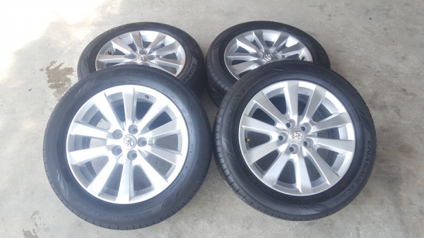 ขายล้อTOYOTA Alti ขอบ16ยางปี16  4 ล้อ