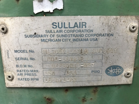 ปั้มลมสกรู 1300 cfm ยี่ห้อ Sullair นำเข้าจากญี่ปุ่น High Pressure 10.5 บาร์ เครื่อง 420 แรงม้า ปั้มลมสกรู 1300 cfm ยี่ห้อ Sullair นำเข้าจากญี่ปุ่น High Pressure 10.5 บาร์ เครื่อง 420 แรงม้า