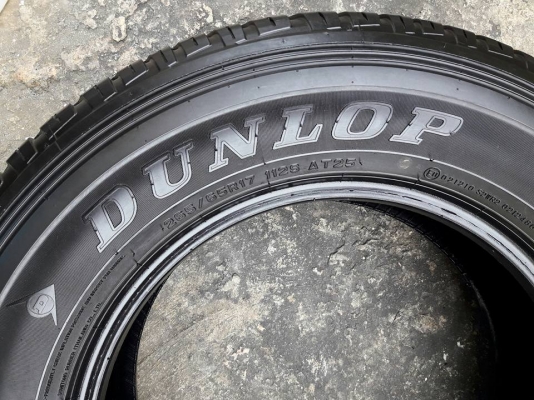 ยาง DUNLOP A/T. 265 65R17 #ปี2016 สภาพสวยมากๆดอกมากๆคุ้มสุดๆใช้อีกยาวๆไม่แพง ยาง DUNLOP A/T. 265 65R17 #ปี2016 สภาพสวยมากๆดอกมากๆคุ้มสุดๆใช้อีกยาวๆไม่แพง