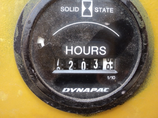 รถบดเบรคดาว์น DYNAPAC CC522 # 62910537 มือสองยุโรป