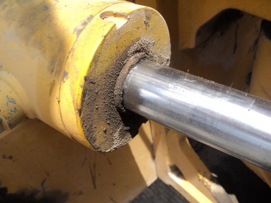 รถบดเบรคดาว์น DYNAPAC CC522 # 62910537 มือสองยุโรป