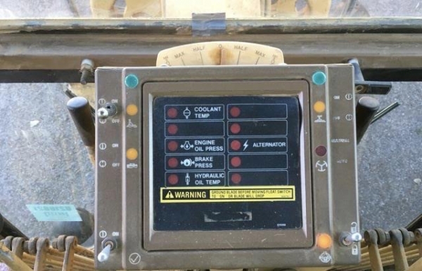 รถเกรด CAT 140H # 2ZK06014 มือสองอเมริกา