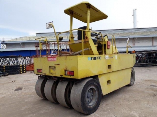 กระเช้าดีเซลบูมพับ MEADE HF090 ยกสูง 9 เมตร มือสองญี่ปุ่น กระเช้าดีเซลบูมพับ MEADE HF090 ยกสูง 9 เมตร มือสองญี่ปุ่น