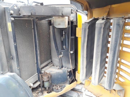 รถขุด 4 ตัน PC40MR-2 แทรคเหล็กติดก้อนยาง มือสองญี่ปุ่น