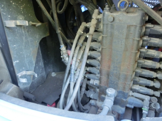 รถขุด 4 ตัน PC40MR-2 แทรคเหล็กติดก้อนยาง มือสองญี่ปุ่น