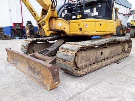 รถขุด 4 ตัน PC40MR-2 แทรคเหล็กติดก้อนยาง มือสองญี่ปุ่น