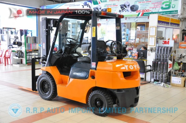 ขายรถโฟล์คลิฟท์มือสอง TOYOTA รุ่น 7FG25-21124 นำเข้าจากประเทศญี่ปุ่น 100\% ไม่เคยใช้งานในไทย