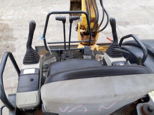 รถขุด 4 ตัน KOMATSU PC40MR-2 มือสองญี่ปุ่น รถขุด 4 ตัน KOMATSU PC40MR-2 มือสองญี่ปุ่น