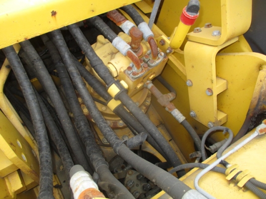 รถขุด 4 ตัน KOMATSU PC40MR-2 มือสองญี่ปุ่น รถขุด 4 ตัน KOMATSU PC40MR-2 มือสองญี่ปุ่น