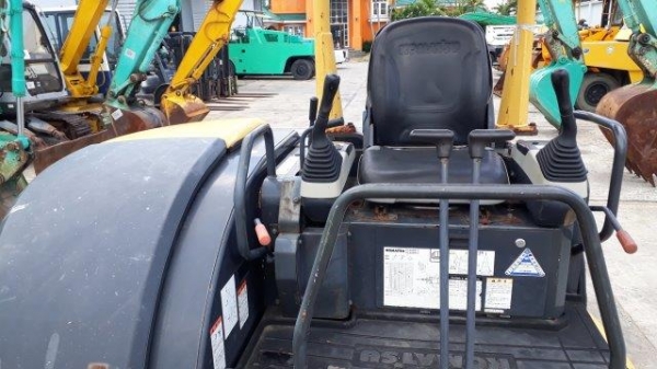 รถขุด 4 ตัน KOMATSU PC40MR-2 มือสองญี่ปุ่น รถขุด 4 ตัน KOMATSU PC40MR-2 มือสองญี่ปุ่น