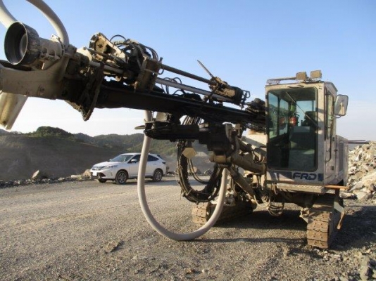 รถเจาะหิน FURUKAWA HCR900-DS2 มือสองญี่ปุ่น