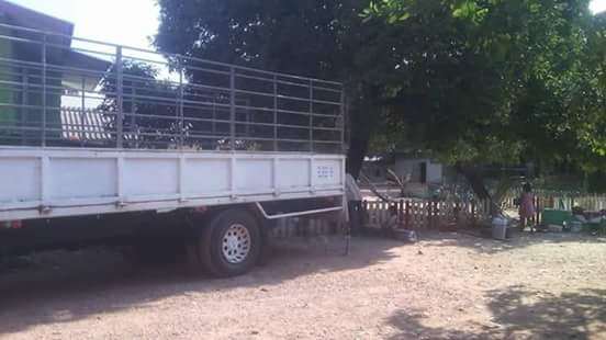 ขายกระบะหกล้อ บรรทุกยาว7.20พื้นในเลสพร้อมรั้ว 45,000 086-802-0294(แบงค์) ขายกระบะหกล้อ บรรทุกยาว7.20พื้นในเลสพร้อมรั้ว 45,000 086-802-0294(แบงค์)