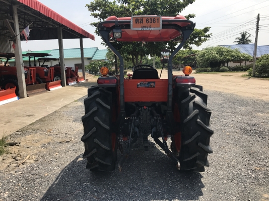 ขายรถไถคูโบต้า L5018(4WD)2เพลา สภาพนางฟ้า ใช้งาน 253 ชั่วโมง พร้อมอุปกรณ์ใบมีดหน้าและโลเตอร์รีสภาพสวย ราคา 618,000 บาท พร้อมส่งฟรีถึงบ้าน โทรสอบถามได้เลยค่ะ 081-9136451 ขอดูรูปทาง Line:Bow6451  รถสวย สภาพพร้อมใช้งาน   เครื่องดี เกียร์ดี ยางดีทั้ง 4 เส้น ต