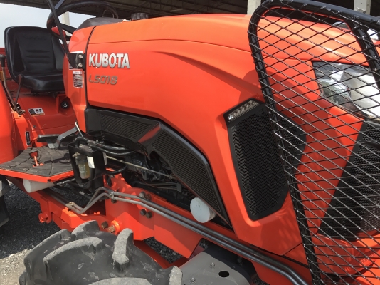 ขายรถไถคูโบต้า L5018(4WD)2เพลา สภาพนางฟ้า ใช้งาน 253 ชั่วโมง พร้อมอุปกรณ์ใบมีดหน้าและโลเตอร์รีสภาพสวย ราคา 618,000 บาท พร้อมส่งฟรีถึงบ้าน โทรสอบถามได้เลยค่ะ 081-9136451 ขอดูรูปทาง Line:Bow6451  รถสวย สภาพพร้อมใช้งาน   เครื่องดี เกียร์ดี ยางดีทั้ง 4 เส้น ต