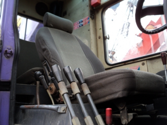 เครน 25 ตัน KATO KR25H-V2 # 711764 H-TYPE มือสองญี่ปุ่น เครน 25 ตัน KATO KR25H-V2 # 711764 H-TYPE มือสองญี่ปุ่น