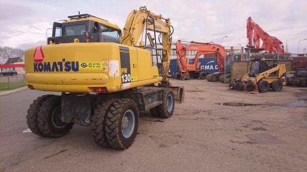 เครน 25 ตัน KATO KR25H-V # 715180 H-TYPE มือสองญี่ปุ่น