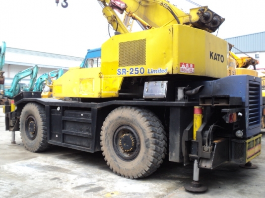 เครน 25 ตัน KATO KR25H-V # 715180 H-TYPE มือสองญี่ปุ่น