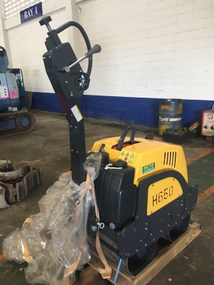 รถขุด 3 ตัน KOBELCO SK30SR-3E # PW13 มือสองญี่ปุ่น