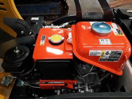 รถขุด 3 ตัน KOBELCO SK30SR-3E # PW13 มือสองญี่ปุ่น