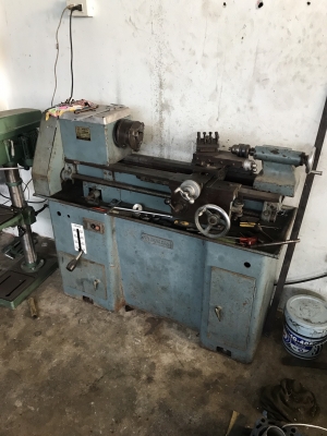 แท่นกลึง 3.5 ฟุต กลึงเกลียวได้ พร้อมใช้งาน ไฟบ้าน สวยๆๆๆ 35,000