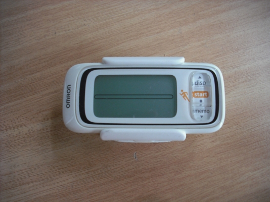 เครื่องนับก้าว OMRON รุ่น HJA 300 เครื่องนับก้าว OMRON รุ่น HJA 300