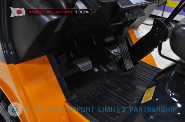 ขายรถโฟล์คลิฟท์มือสอง TOYOTA รุ่น F7FD15-18827 นำเข้าจากประเทศญี่ปุ่น 100\% ไม่เคยใช้งานในไทย