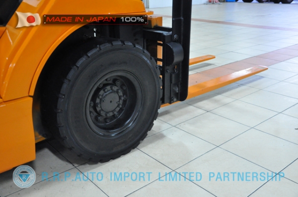 ขายรถโฟล์คลิฟท์มือสอง TOYOTA รุ่น F7FD15-18827 นำเข้าจากประเทศญี่ปุ่น 100\% ไม่เคยใช้งานในไทย