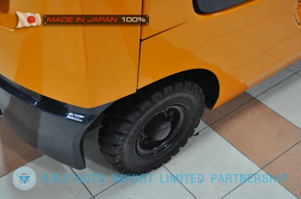 ขายรถโฟล์คลิฟท์มือสอง TOYOTA รุ่น F7FD15-18827 นำเข้าจากประเทศญี่ปุ่น 100\% ไม่เคยใช้งานในไทย
