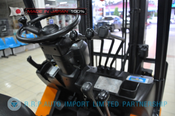 ขายรถโฟล์คลิฟท์มือสอง TOYOTA รุ่น F7FD15-18827 นำเข้าจากประเทศญี่ปุ่น 100\% ไม่เคยใช้งานในไทย