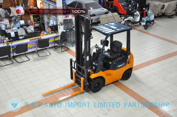 ขายรถโฟล์คลิฟท์มือสอง TOYOTA รุ่น F7FD15-18827 นำเข้าจากประเทศญี่ปุ่น 100\% ไม่เคยใช้งานในไทย