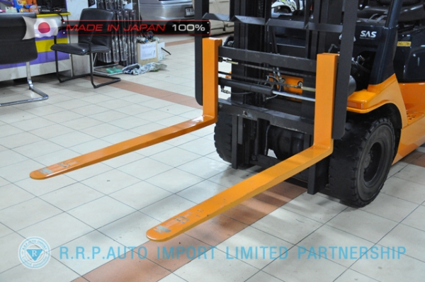 ขายรถโฟล์คลิฟท์มือสอง TOYOTA รุ่น F7FD15-18827 นำเข้าจากประเทศญี่ปุ่น 100\% ไม่เคยใช้งานในไทย