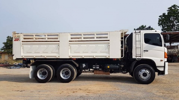 Hino mega เครื่อง 320 แรง ปี 46 กระบะดัมพ์สามมิตร เครื่อง/เกียร์/ช่วงล่างดี