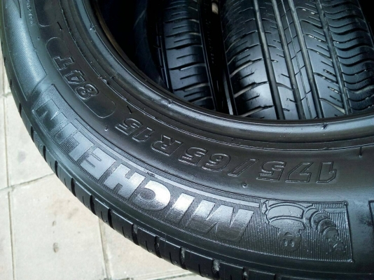 175/65R15  MICHELIN ENERGY XM-1 สวย หนาสุด ไม่มีปะ ชุด 4 เส้น  tel.081-427-3941