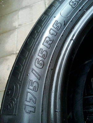175/65R15  MICHELIN ENERGY XM-1 สวย หนาสุด ไม่มีปะ ชุด 4 เส้น  tel.081-427-3941