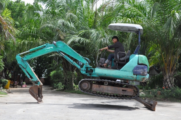 KOMATSU PC20-7 คอนโทลน้ำมัน ปั้มแรง สวยเดิมจากญี่ปุ่น ทำงานสมบูรณ์ทุกระบบ รับรองไม่ผิดหวัง 265,000 เท่านั้น!!