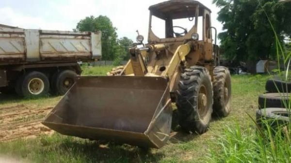 ขาย 265,000  KOMATSU JH30 เครื่องดี เกียร์ดี ปั้มแรง เอวแน่น สภาพพร้อมใช้  รถอยู่ จ.ศรีสะเกษ  090-772-3710 090-772-3708