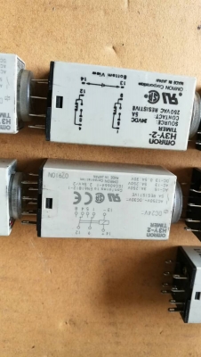 ยกชุด 7 อัน 750 บ. ส่งฟรี 083-2000058  LINE ID: line832923 ไทม์เมอร์ OMRON รุ่น H3Y-2 ใช้ไฟDC 12 V. 2ตัว ไฟDC 24 V. 5 ตัว ตั้งเวลา 60 วินาทิ 1ตัว 30 วินาทิ 1 ตัว 30 วินาทิ 3 ตัว 5วินาทิ 2 ตัว