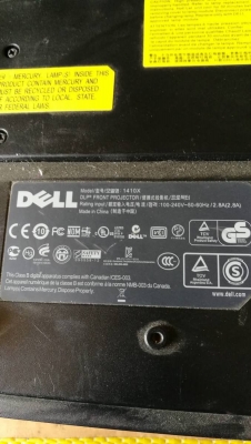 300 บ. ส่งฟรี 083-2000058  LINE ID: line832923 เครื่องฉายโปเจคเตอร์ DELL (หลอดฉายเลือม)ต้องเปลี่ยนหลอดเองใช้ไฟ 220V.