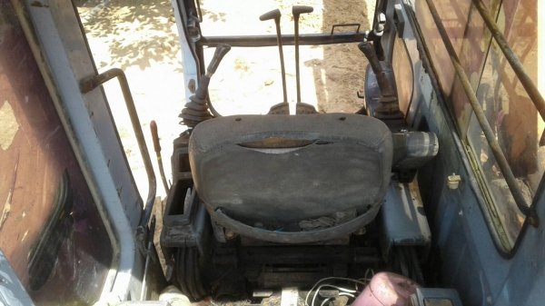 ฮิตาชิ ex200-2ไฟตัดไม่เล่ม  เครื่องเดิมปั้มเดิมดีๆแน่นๆช่วงล่างสวย แน่นๆเอวดี โซ่หานลอนเลอร์ครบไม่แตก ทำงานดีไม่โหลดไม่หลวม.ดูรถได้ที่ ยโสธร..ราคา355000.โทรมานะ งานด่วนๆจ้า 0875511464-0636359242