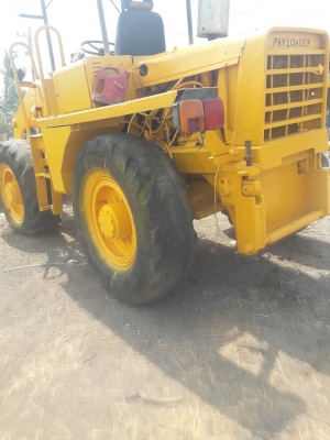 ขายด่วน  เครื่องจักกลหนัก  รถตักล้อยางKomatsu  Jh30-B  ราคา  250,000