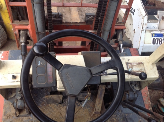 ขายโฟล์คลิฟ นิสสันสวยๆ