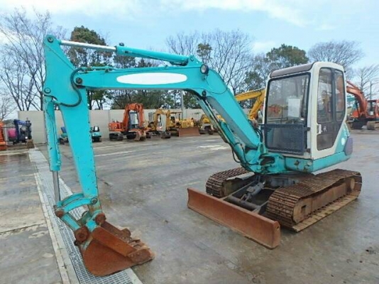 ขายKOMATSU  PC45-1  เก่าญี่ปุ่นแท้  มีเก๋งพร้อม  2,XXX  ชั่วโมง   ลองระบบกันได้ทุกวัน  โทร  089-3818694  ดวงนภา