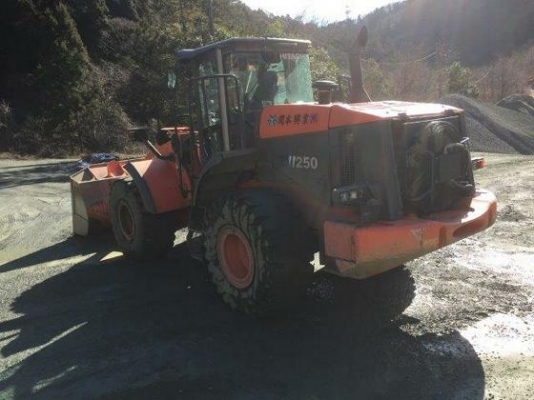 Hitachi ZW250 ปี 2011 (240 แรงม้า) นำเข้าจากญี่ปุ่น ถึงไทยเร็ว ๆ นี้ ราคาไม่แพงครับ Hitachi ZW250 ปี 2011 (240 แรงม้า) นำเข้าจากญี่ปุ่น ถึงไทยเร็ว ๆ นี้ ราคาไม่แพงครับ