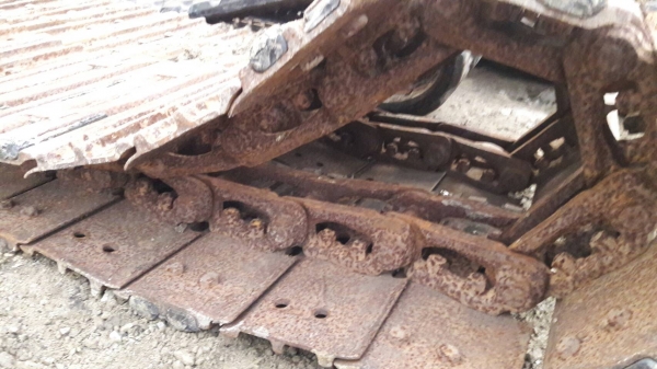 แทรคเหล็ก สำหรับรถ4-5 ตัน เช่น MITSUBISHI ,KOTA,IHI เก่านอก  มี38ข้อ ขายราคา 48,000  สนใจติดต่อ 089-2619445